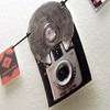 flapper-girl-vintage-camera-garland
